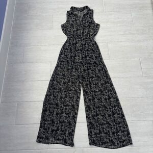 Forever 21 Jumpsuit Black & White Romper Sleeveless Collar Wide Leg High Waisted